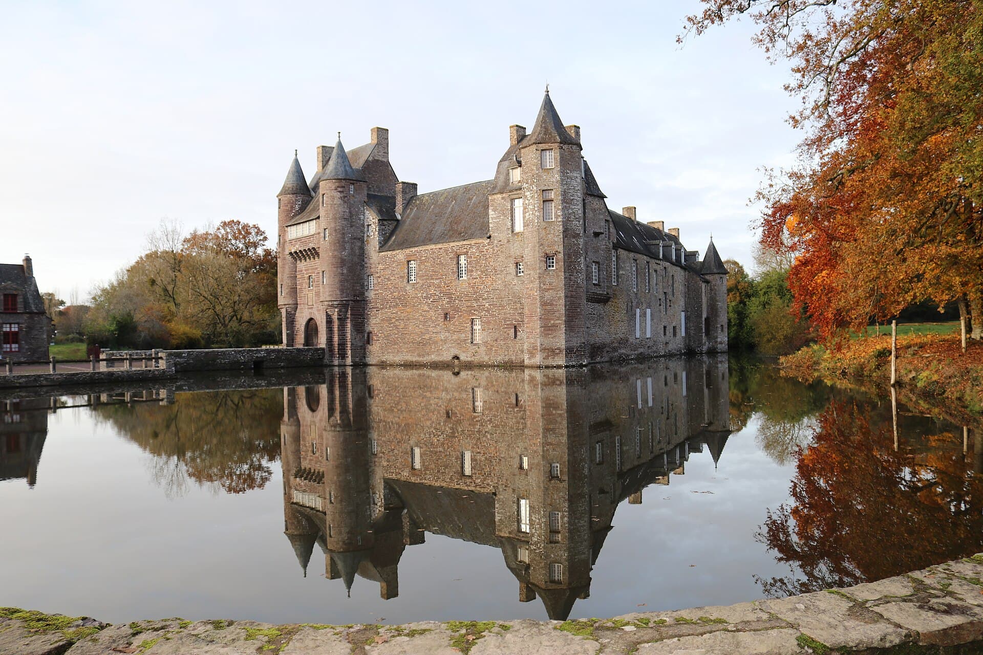 Château de Trécesson — château à Campénéac, Morbihan, façade, classé mh