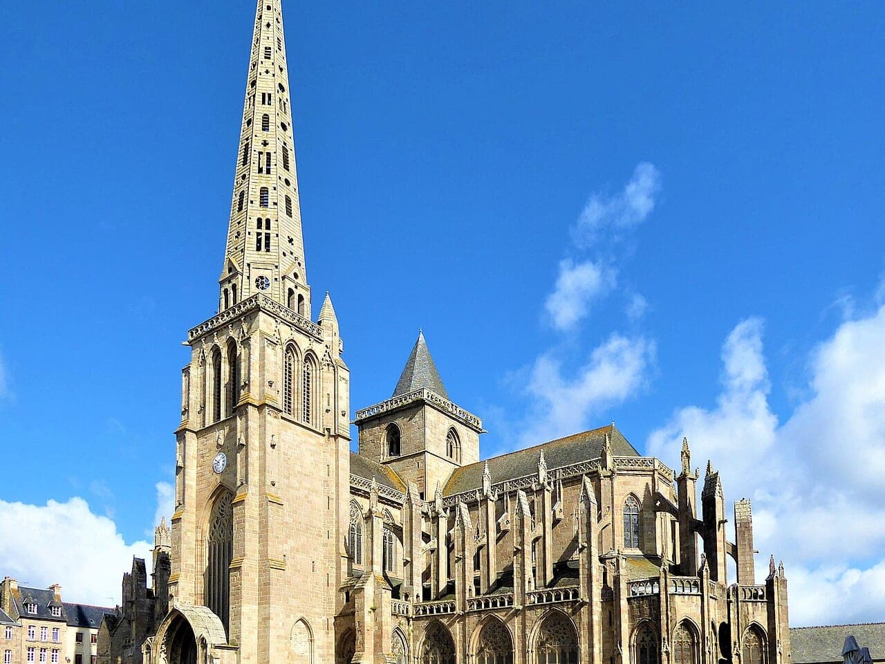 Cathédrale Saint-Tugdual de Tréguier — édifice religieux à Tréguier (Côtes-d'Armor (22)) (22), monument historique (Classé MH) — vue 2