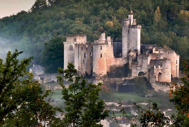 Château de Bonaguil — château à Saint-Front-sur-Lémance (47), monument historique (Classé MH) — vue 4