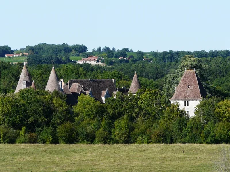 Château de Bridoire (Ribagnac) Château de Bridoire — château à Ribagnac, Dordogne, intérieur, classé mh
