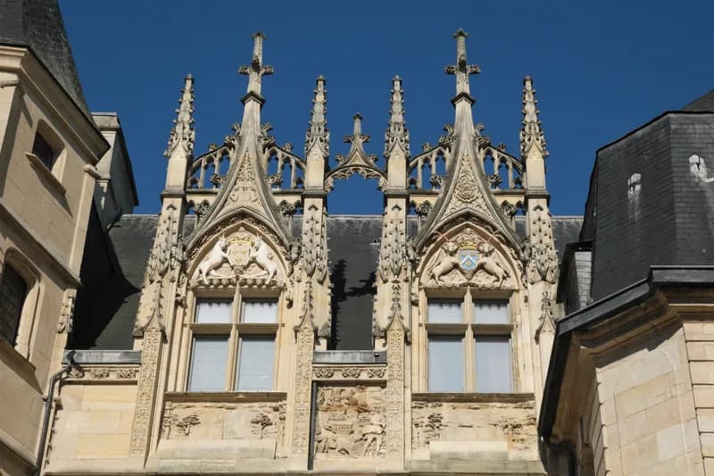 Hôtel de Bourgtheroulde — architecture civile à Rouen, Seine-Maritime, classé mh