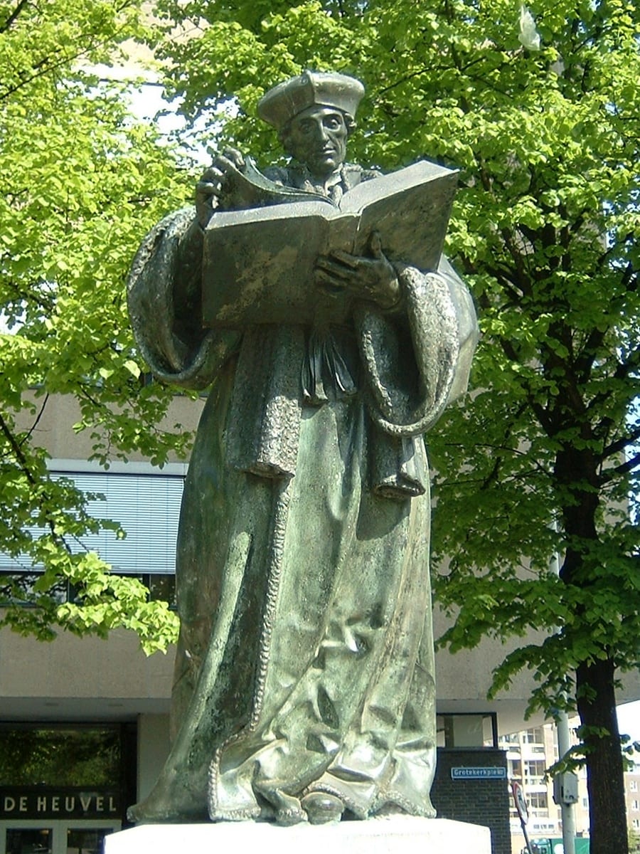 Standbeeld / geboorteplek van Erasmus (Erasmus-monument)