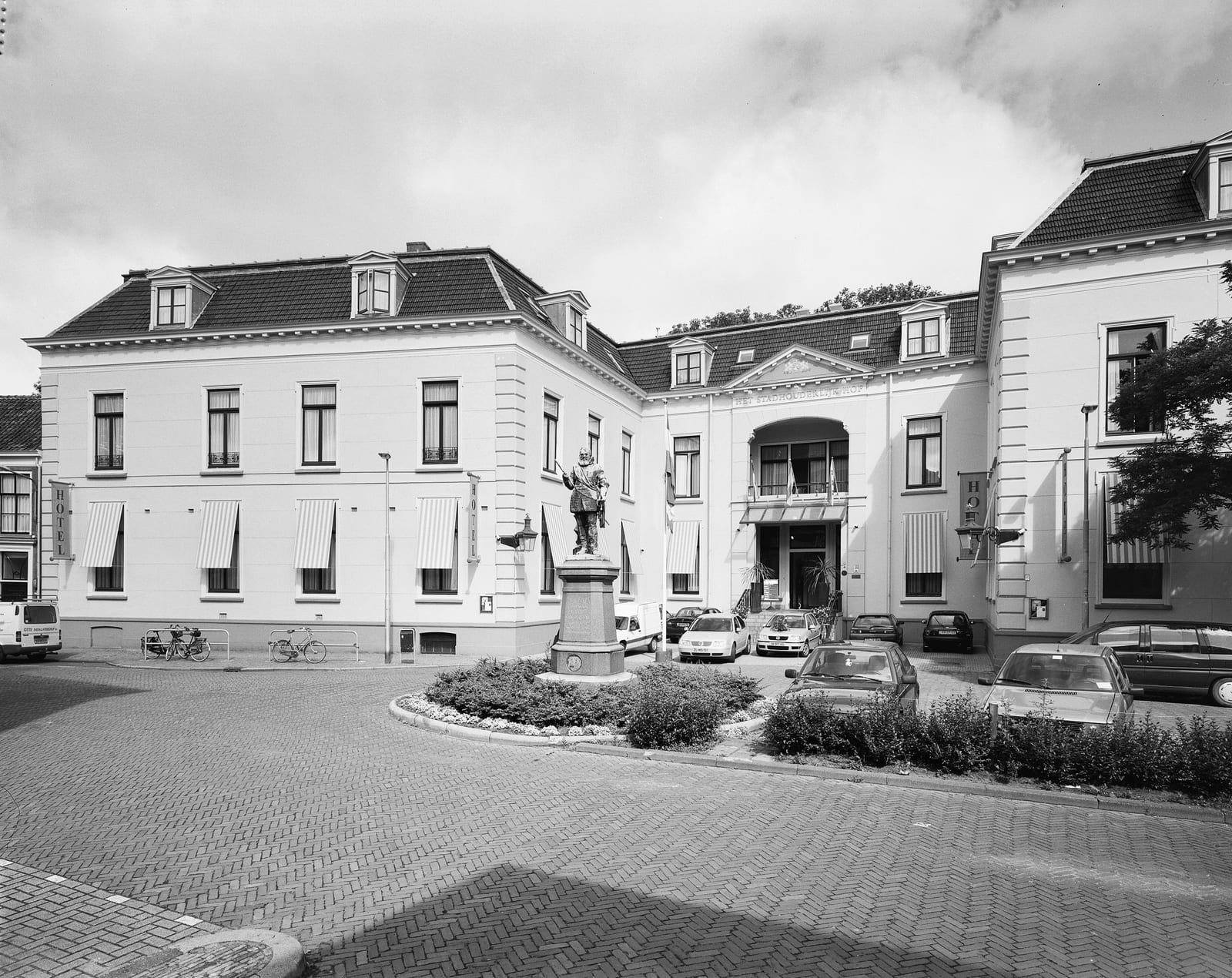 Stadhouderlijk Hof