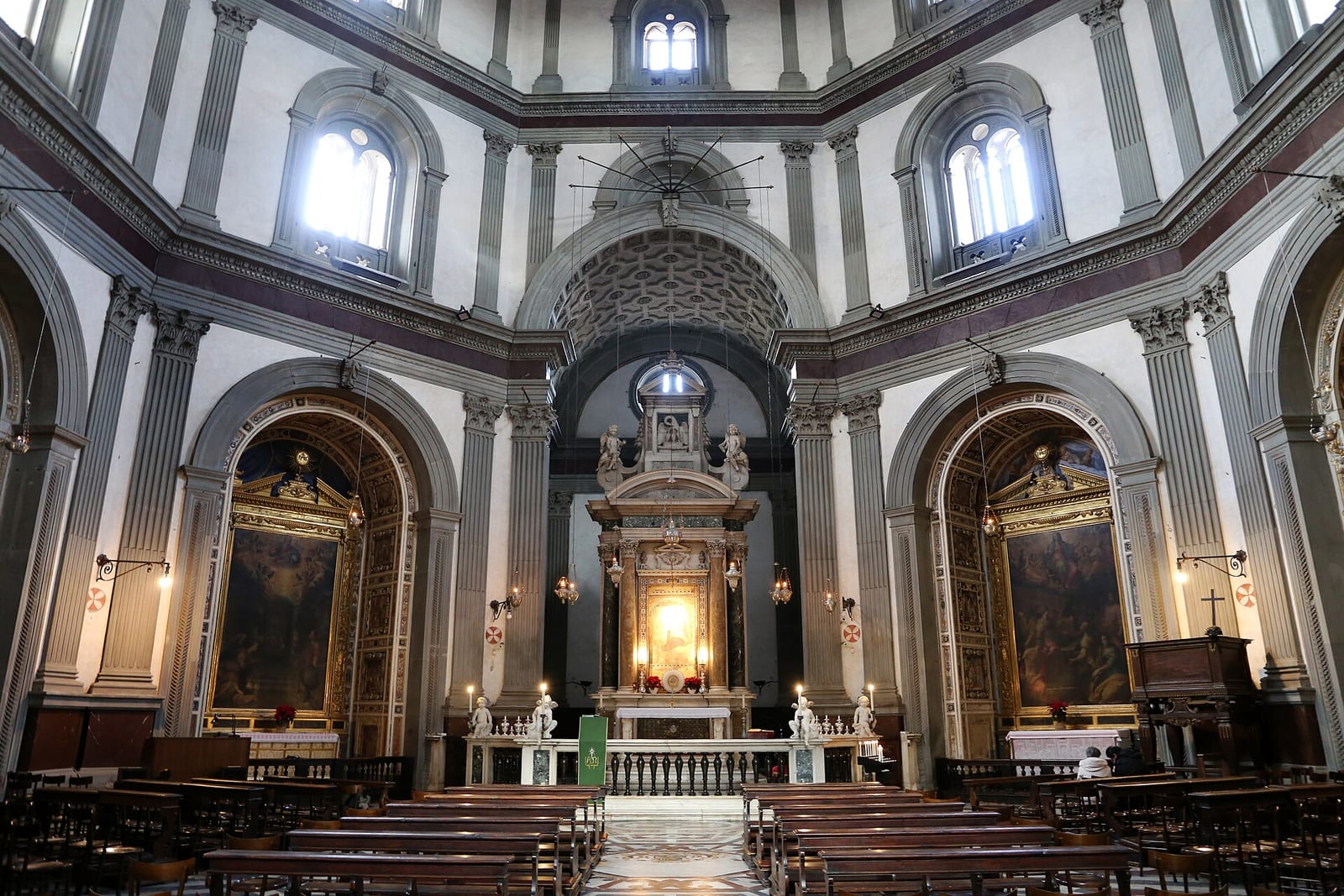 Intérieur de La Basilique de la Madonna dell'Umiltà à Pistoia