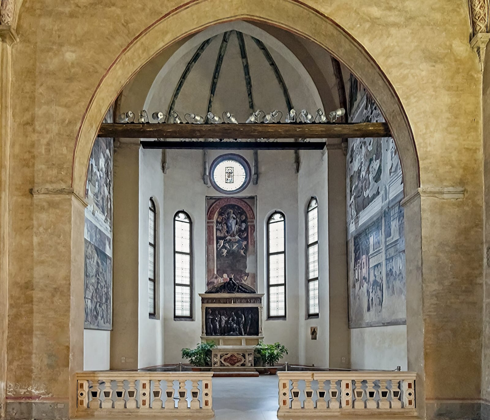 Intérieur de La Chapelle Ovetari et les fresques de Mantegna à Padoue