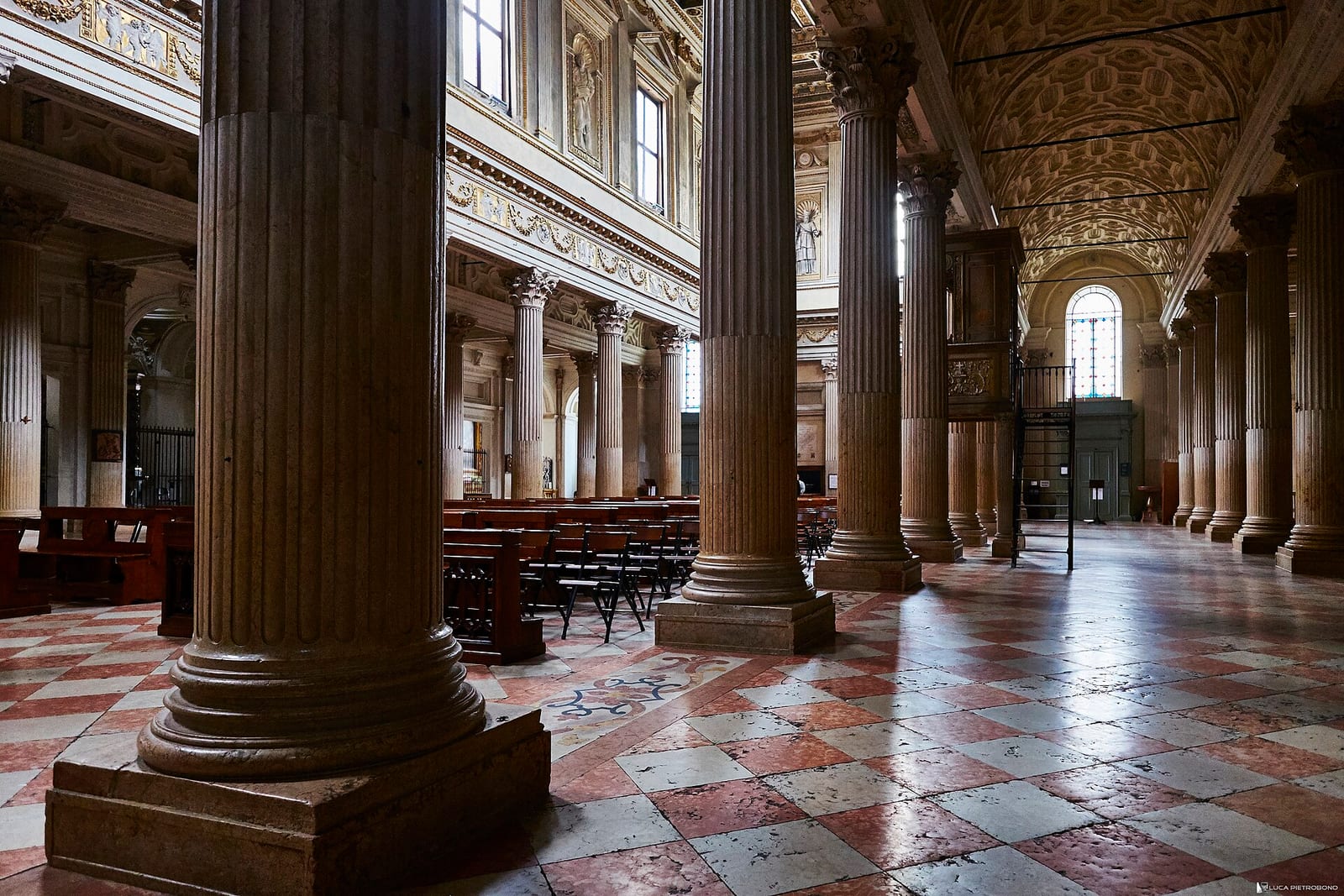 Intérieur de La Cathédrale de Mantoue (Duomo)