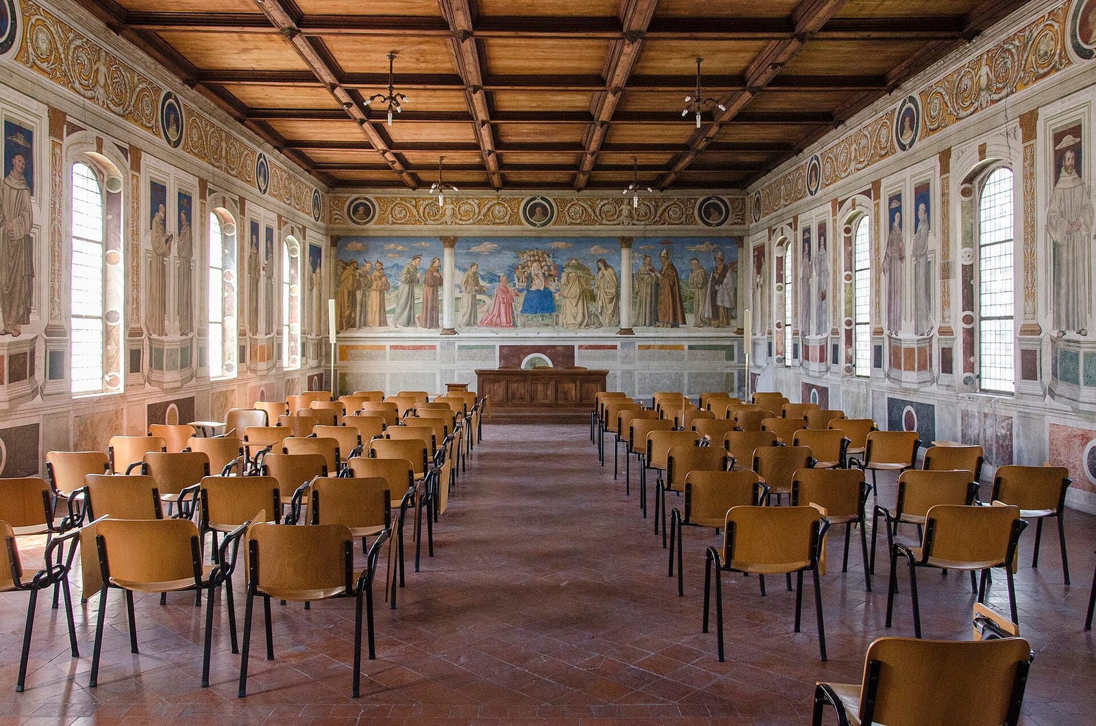 Intérieur de La Chapelle Pellegrini de San Bernardino à Vérone
