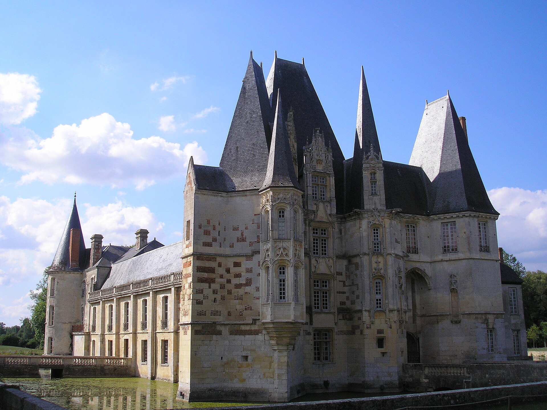 Château d'O (Mortrée) Château d'O — château à Mortrée, Orne, façade, classé mh