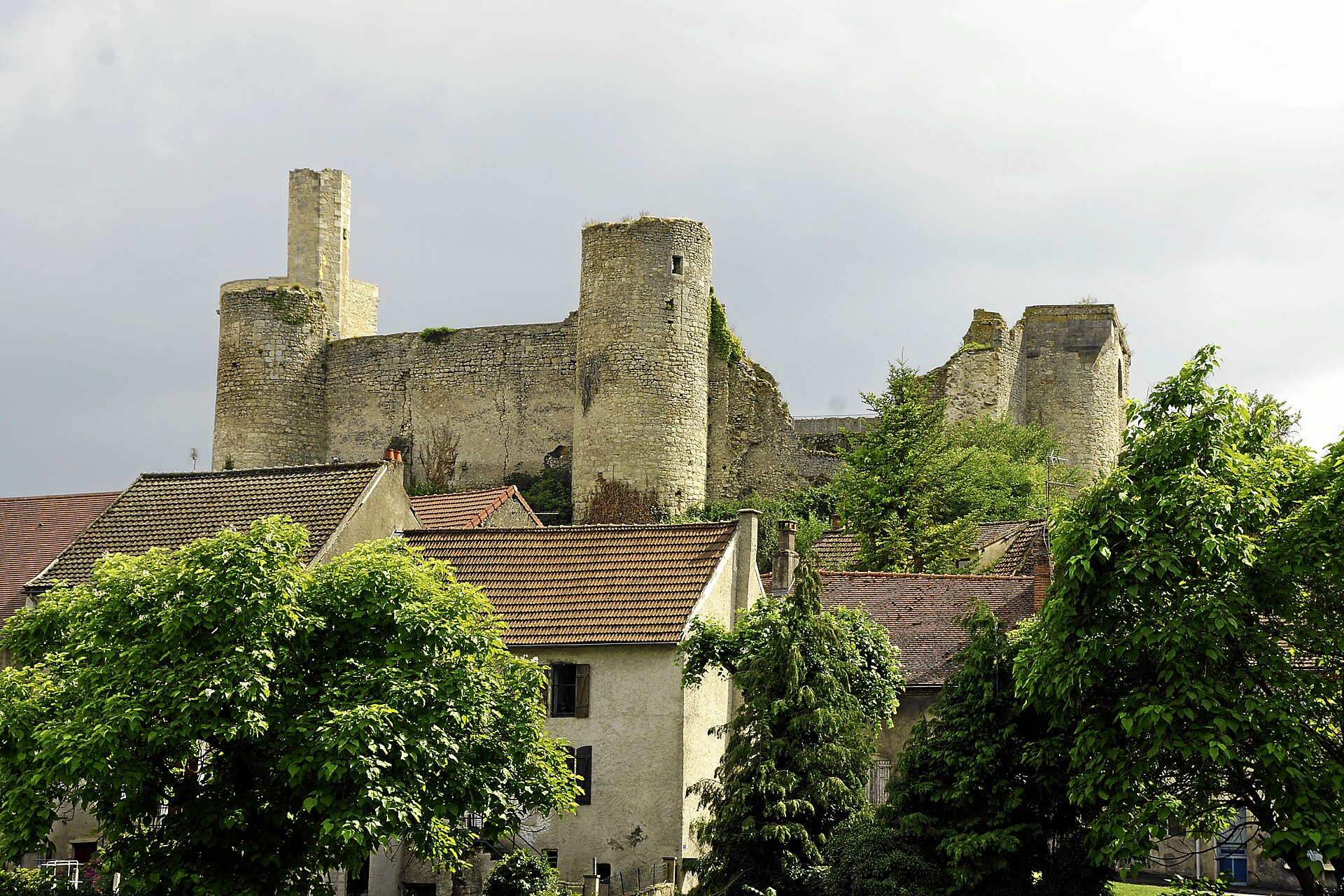 Château de Billy (Billy) Château de Billy — château à Billy, Allier, intérieur, classé mh