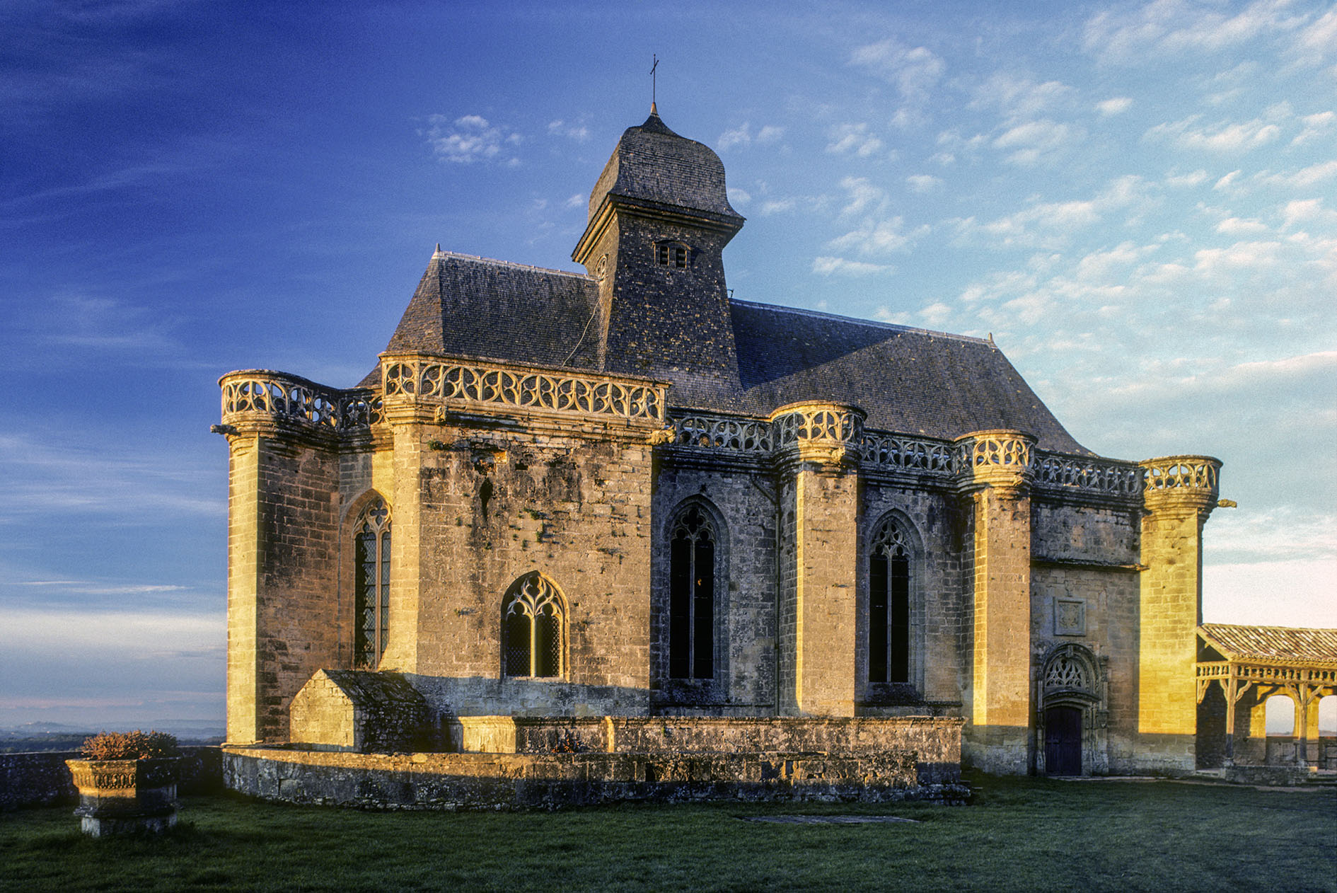 Château de Biron (Biron) Château de Biron — château à Biron, Dordogne, façade, classé mh