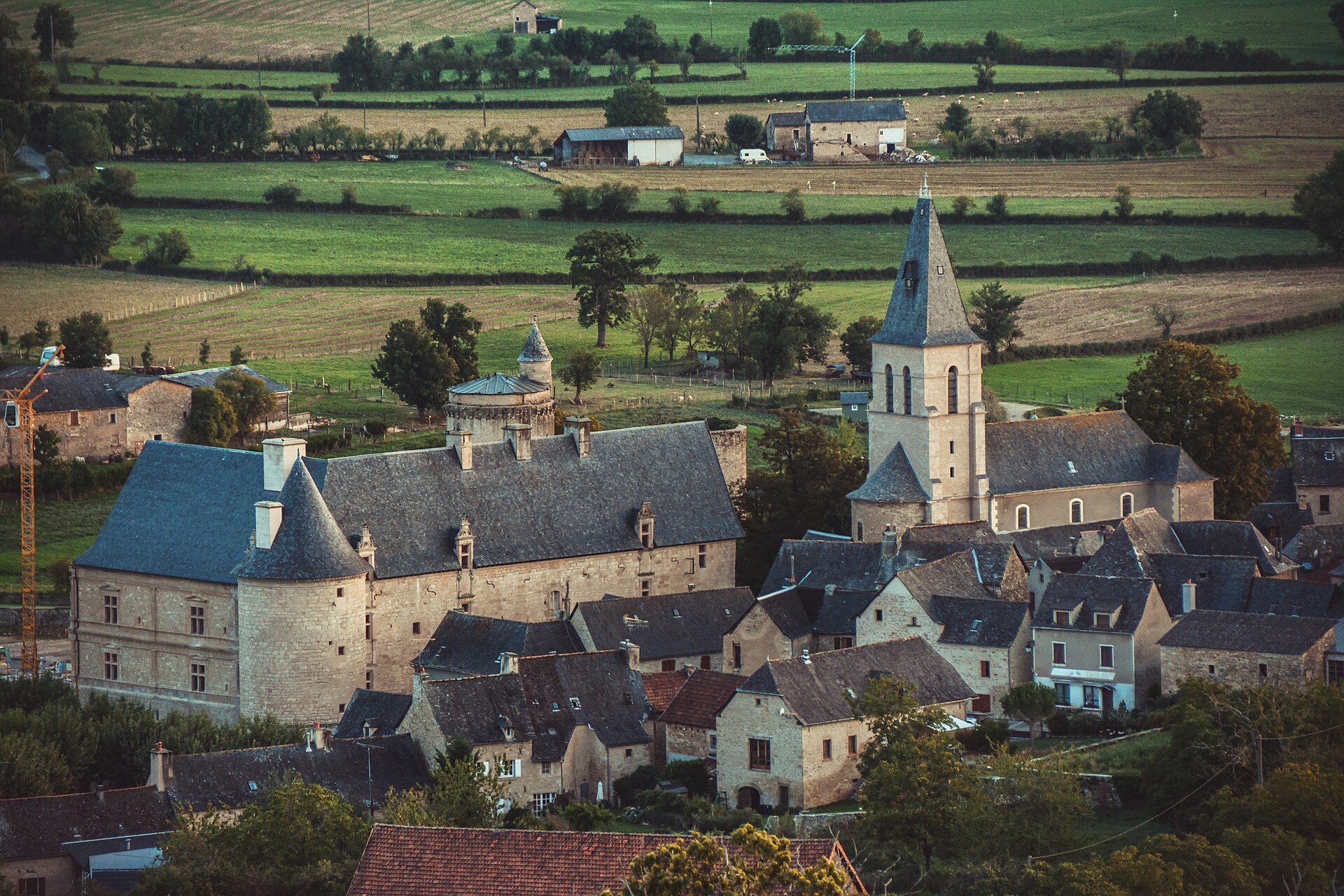 Château de Bournazel (Bournazel) Château de Bournazel — château à Bournazel, Aveyron, façade, classé mh