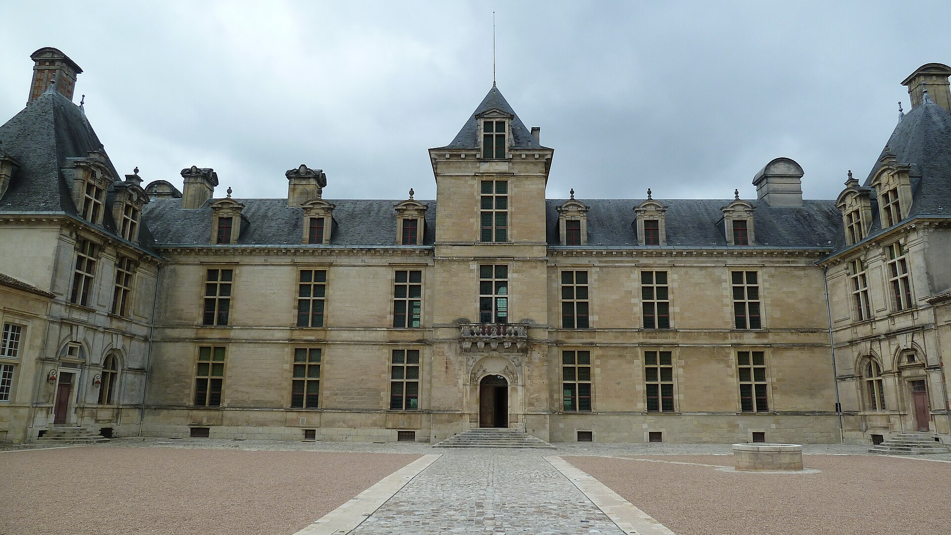 Château de Cadillac — château à Cadillac (33), monument historique (Classé MH) — vue 2