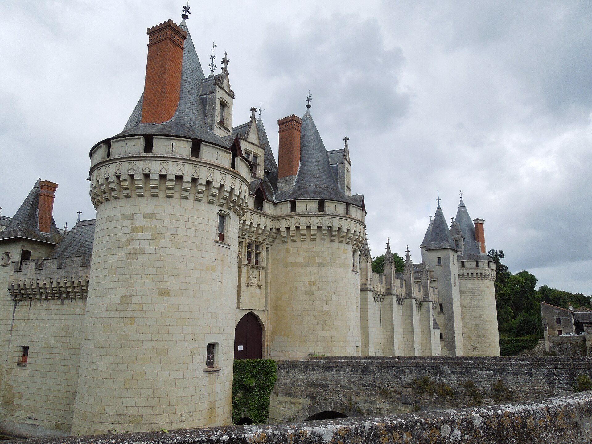 Château de Dissay (Dissay) Château de Dissay — château à Dissay, Vienne, façade, classé mh