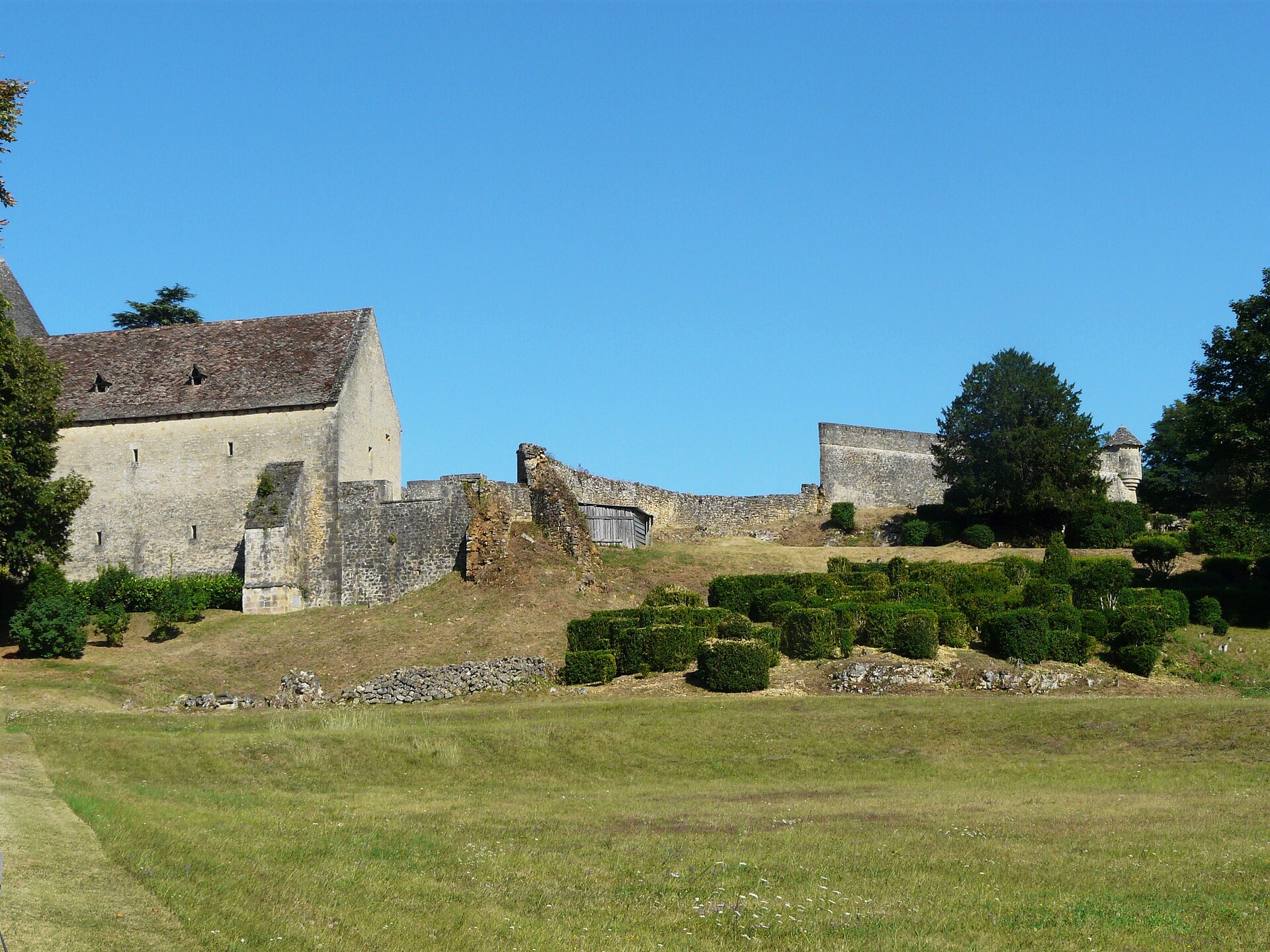 Château de Fénelon — château à Sainte-Mondane, Dordogne, vue de nuit, classé mh