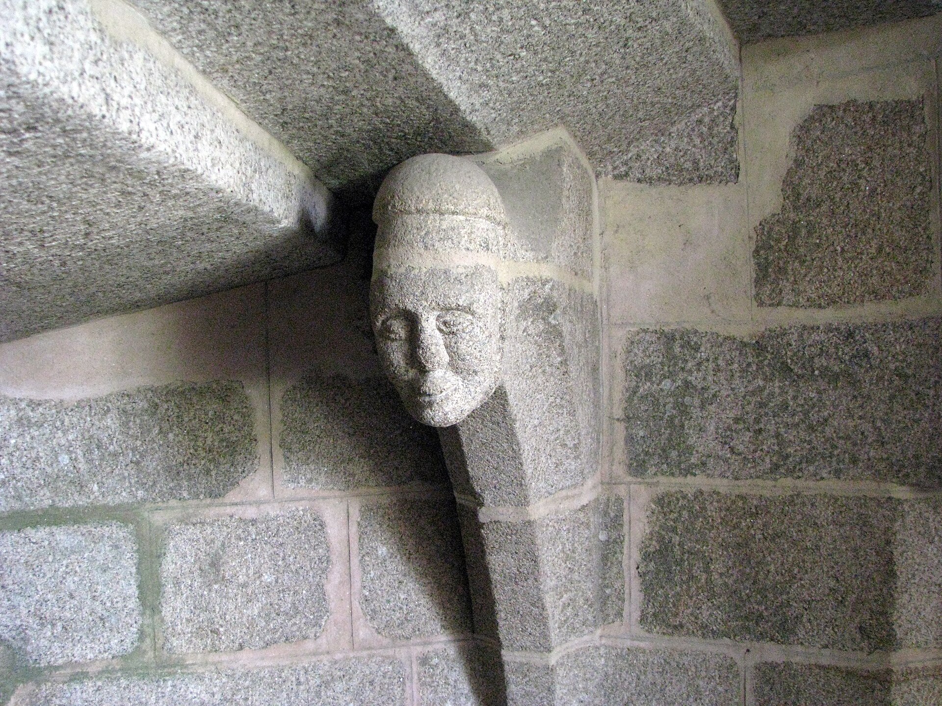 Château de Kerouzéré — château à Sibiril, Finistère, façade, classé mh