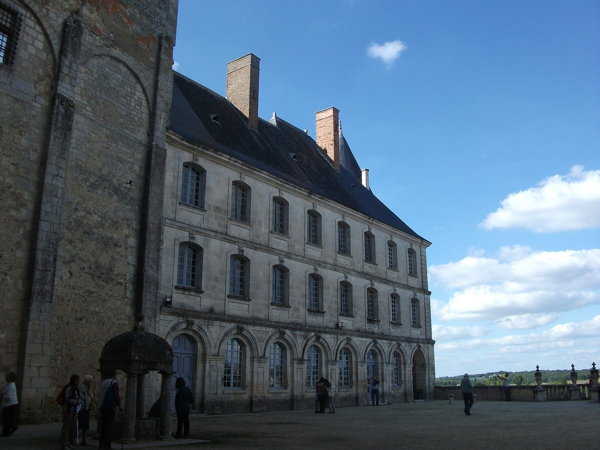 Château de la Rochefoucauld — château à La Rochefoucauld, Charente, intérieur, classé mh