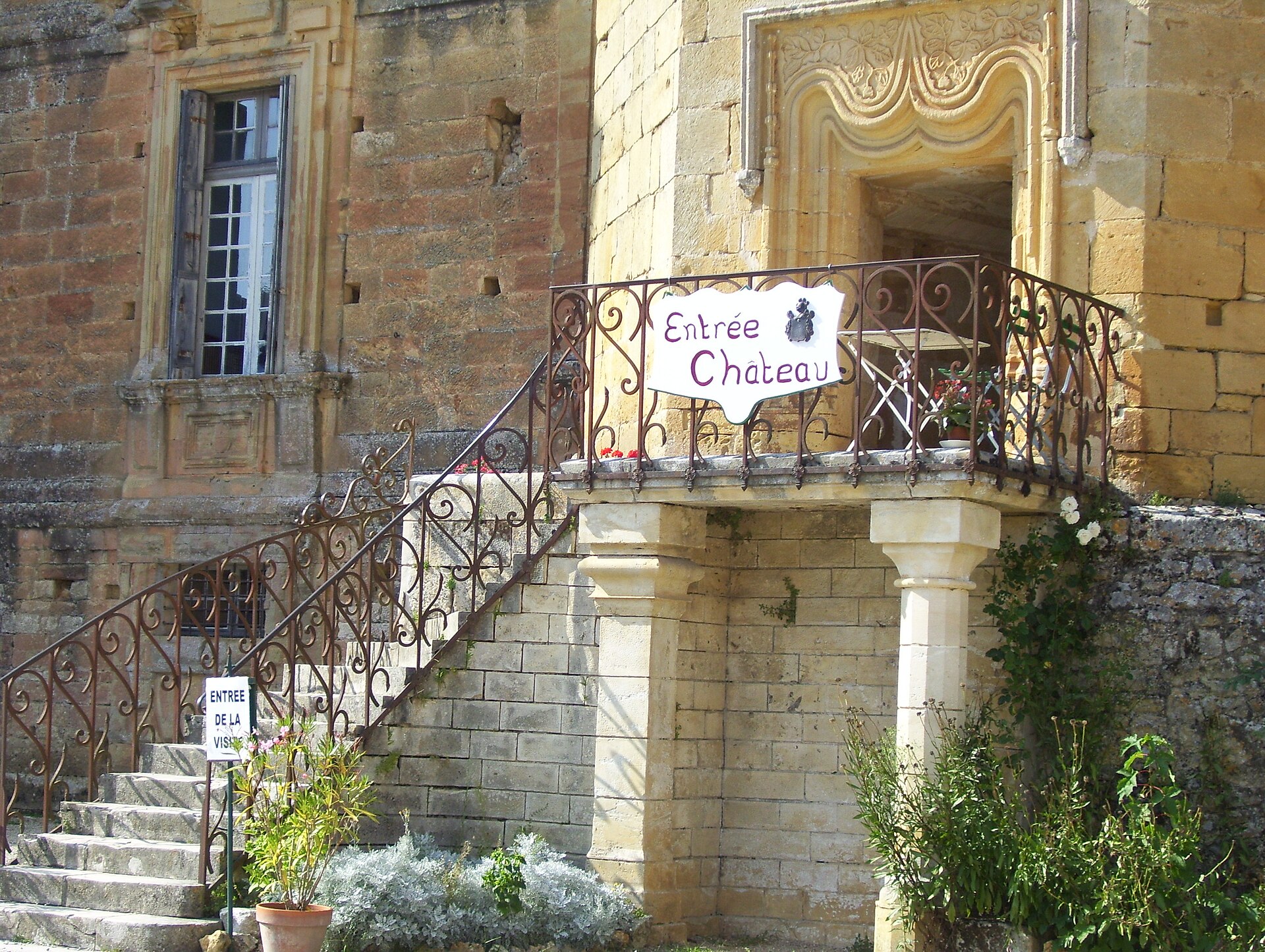 Château de Lanquais (Lanquais) Château de Lanquais — château à Lanquais, Dordogne, intérieur, classé mh