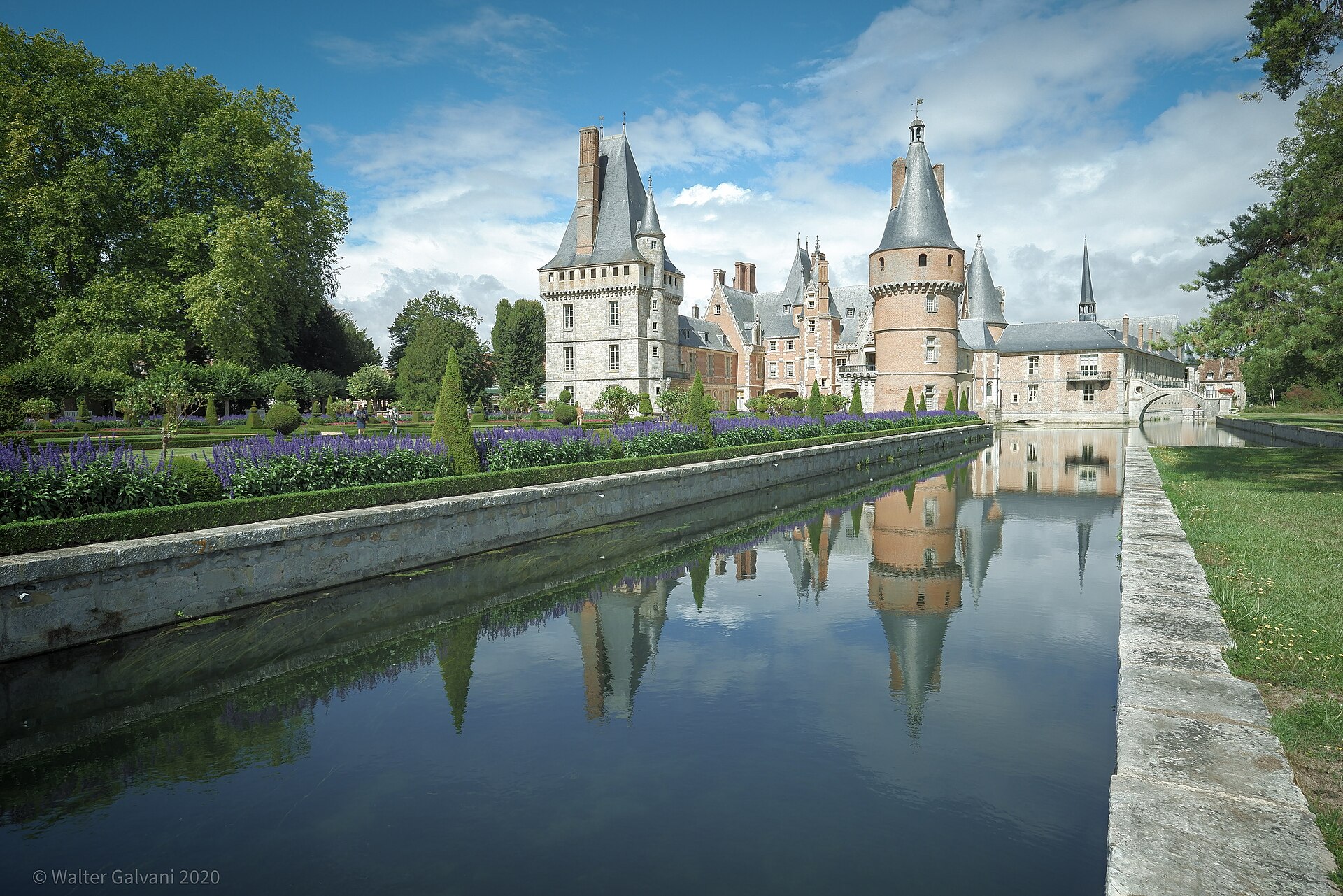 Château de Maintenon (Maintenon) Château de Maintenon — château à Maintenon, Eure-et-Loir, intérieur, classé mh