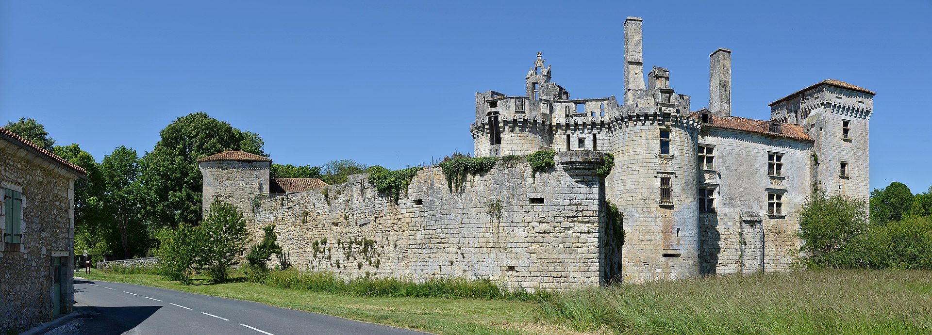 Château de Mareuil (Mareuil) Château de Mareuil — château à Mareuil, Dordogne, façade, inscrit mh