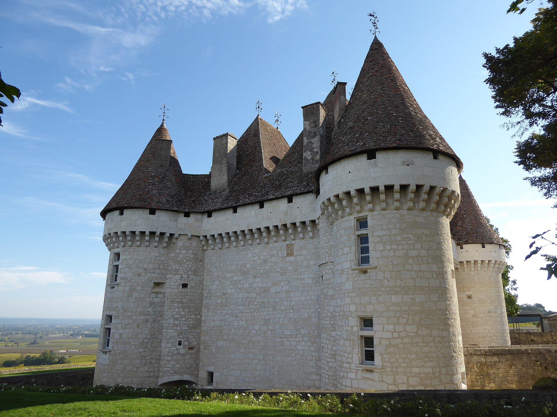 Château de Monbazillac — château à Monbazillac, Dordogne, intérieur, classé mh