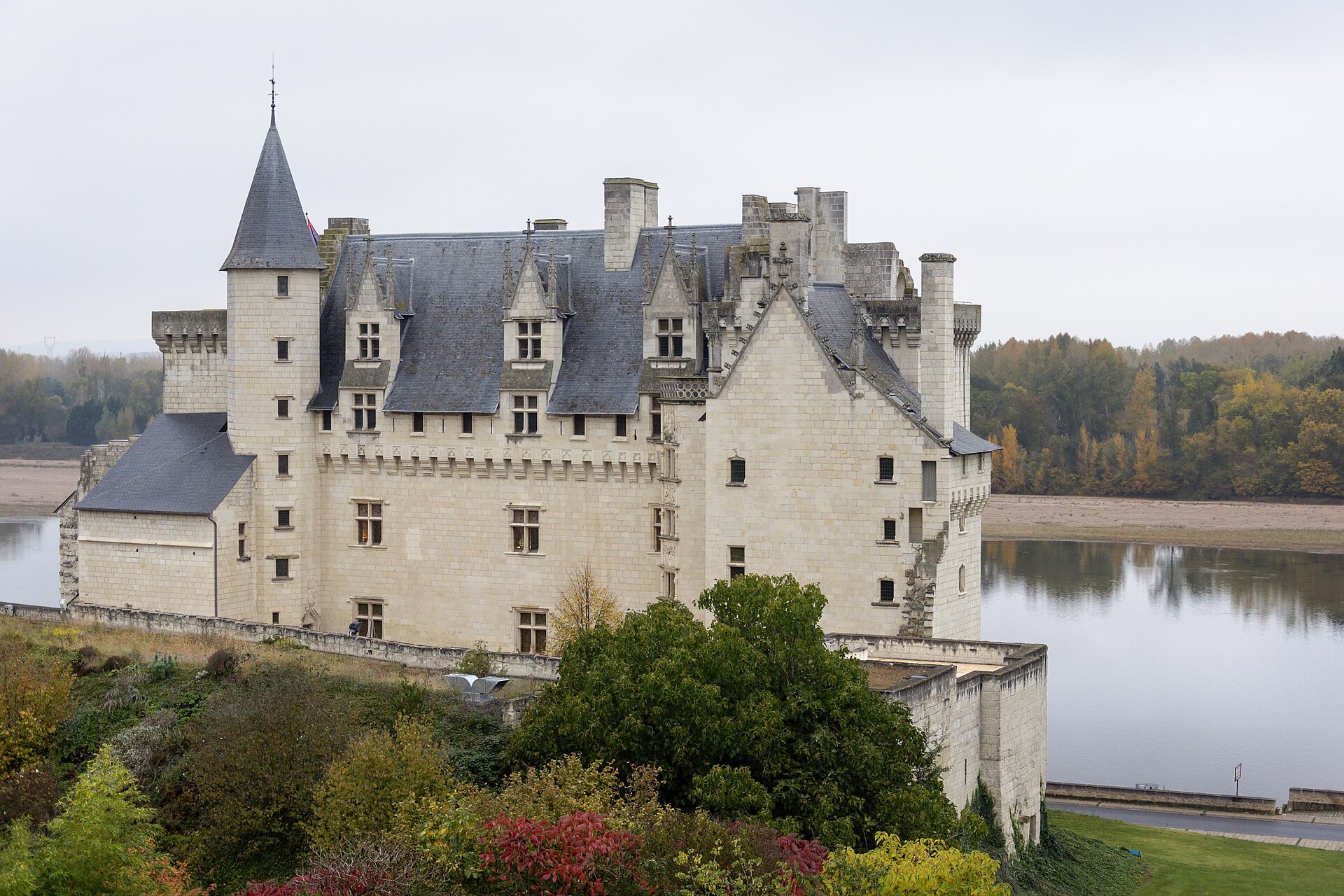 Château de Montsoreau (Montsoreau) Château de Montsoreau — château à Montsoreau, Maine-et-Loire, vue de nuit, classé mh