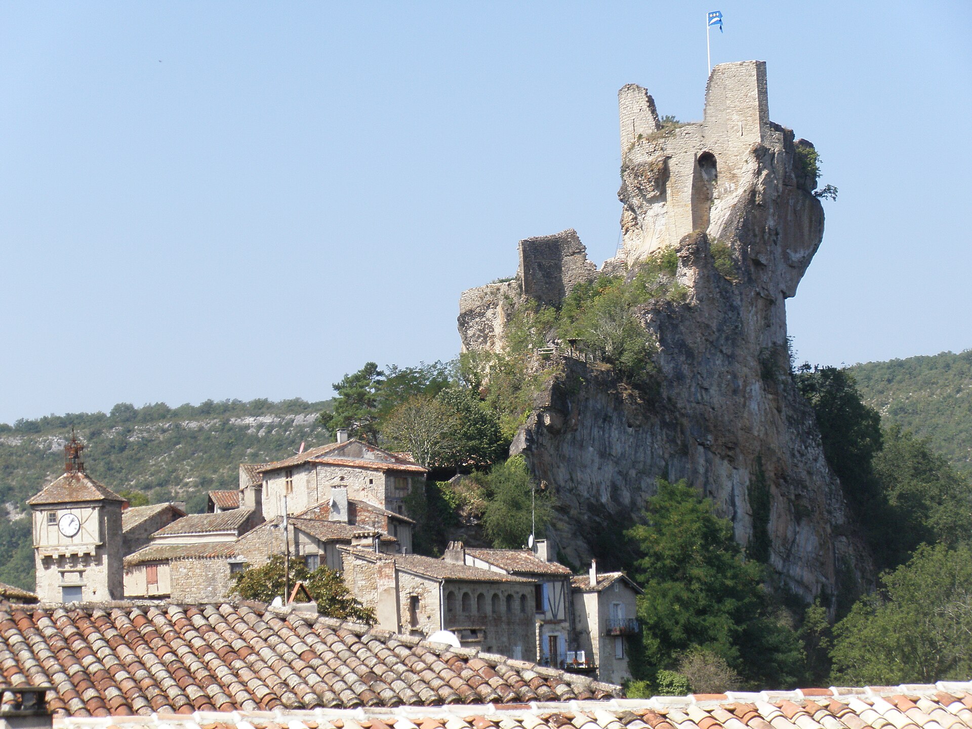 Château de Penne (Penne) Château de Penne — château à Penne, Tarn, façade, classé mh
