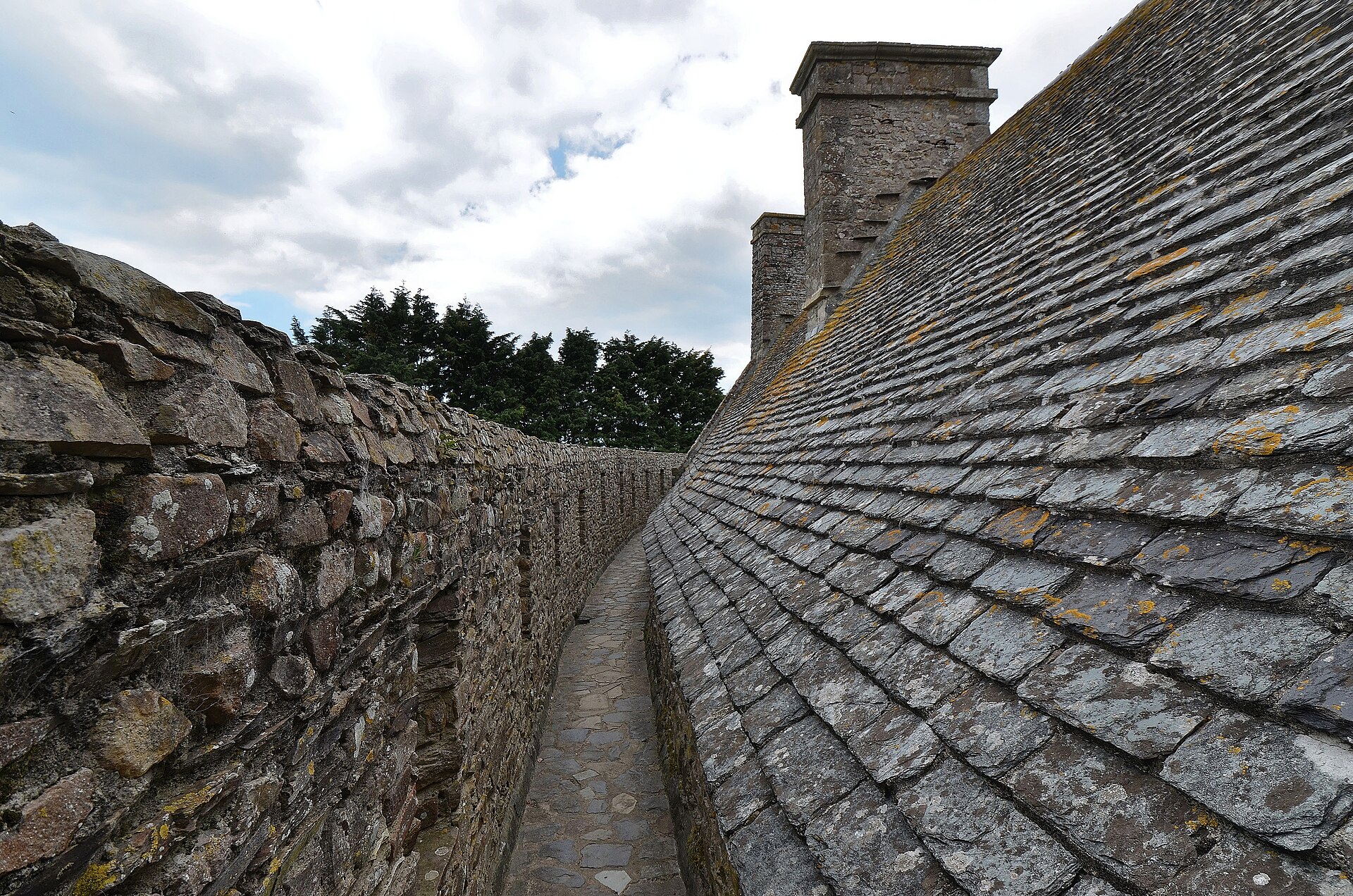 Château de Pirou (Pirou) Château de Pirou — château à Pirou, Manche, façade, classé mh