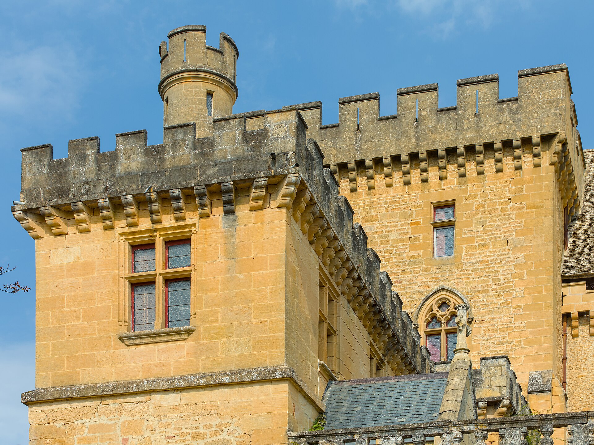 Château de Puymartin — château à Marquay, Dordogne, vue de nuit, classé mh