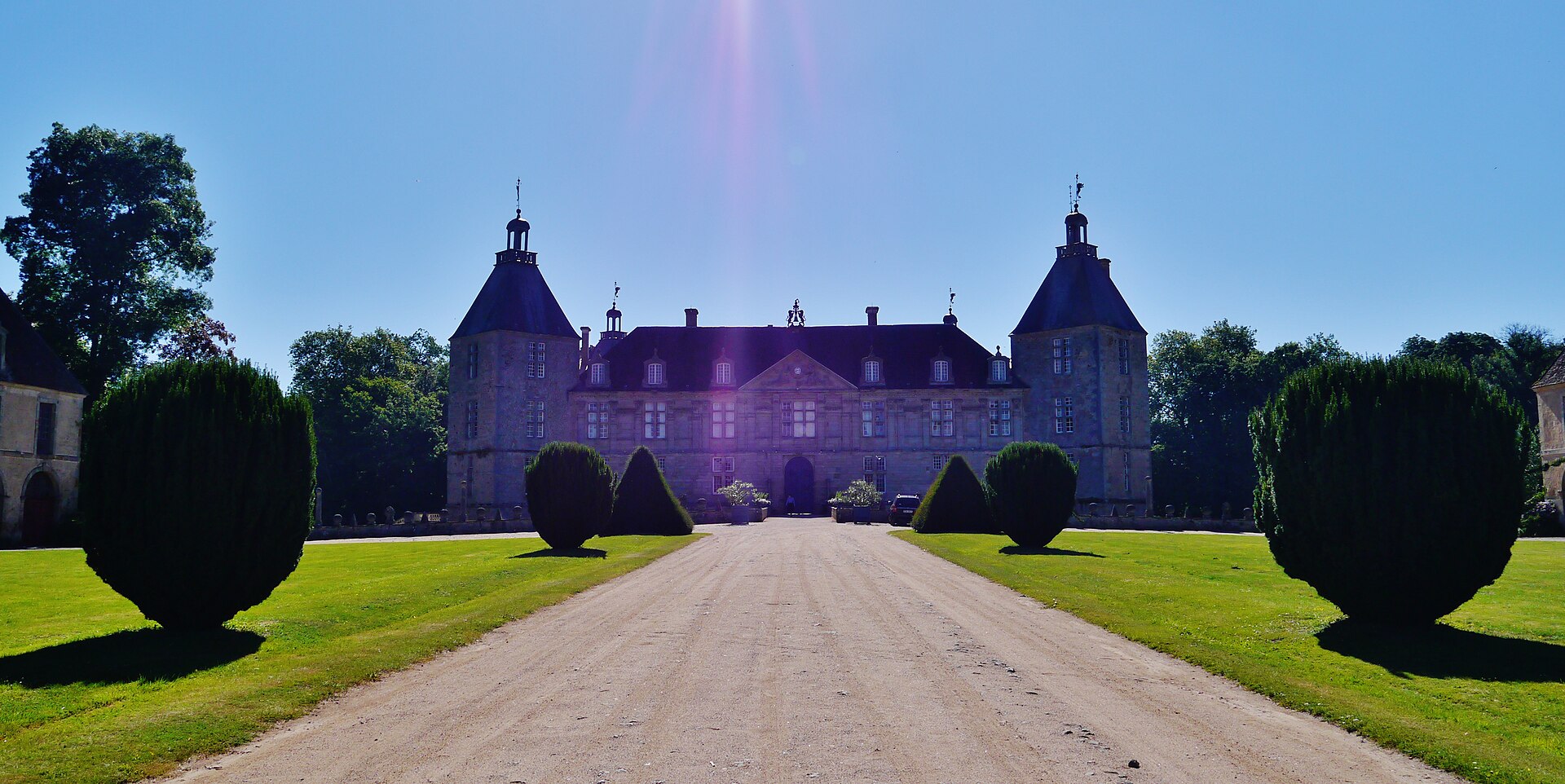 Château de Sully (Saône-et-Loire)