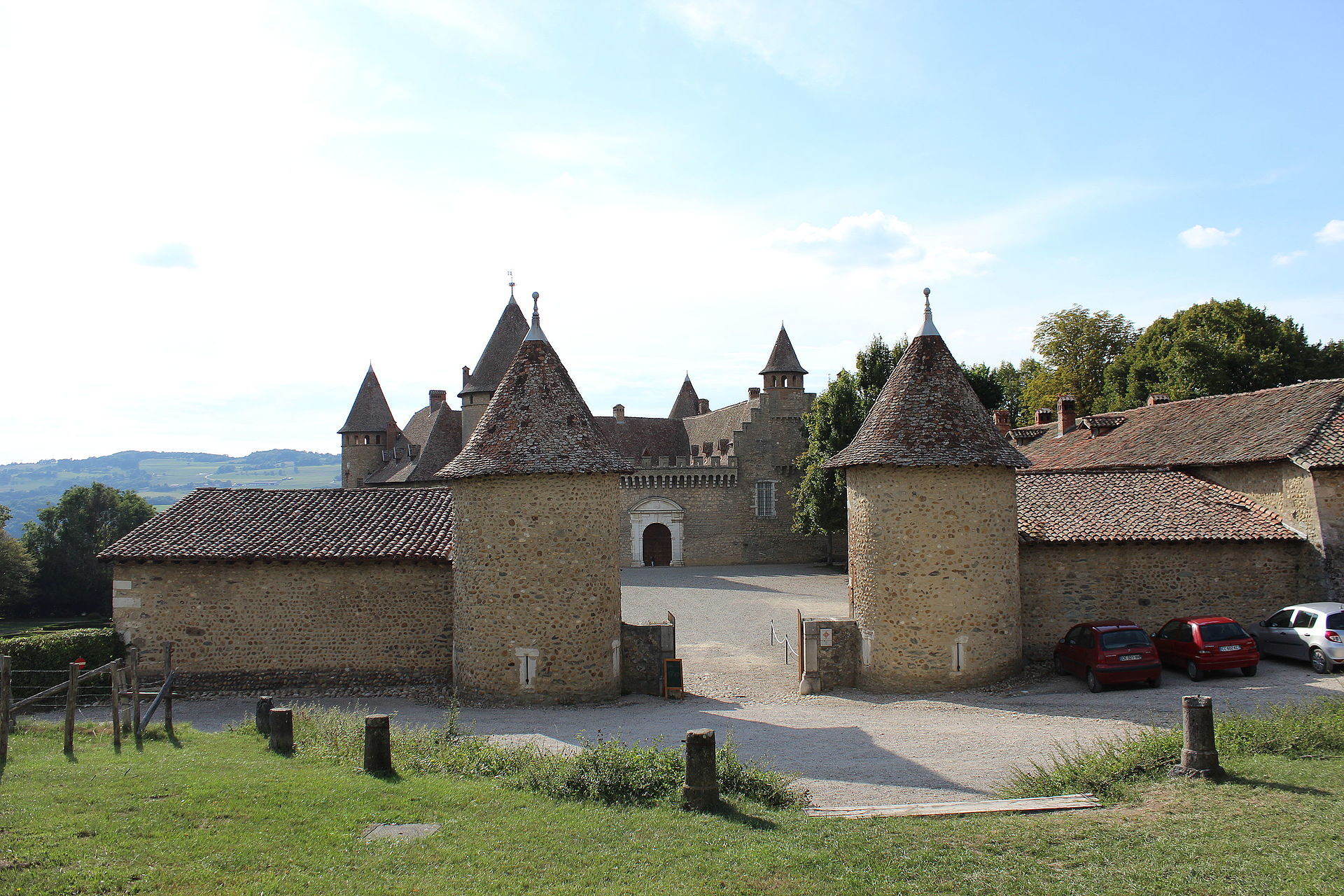 Château de Virieu (Virieu) Château de Virieu — château à Virieu, Isère, intérieur, inscrit mh
