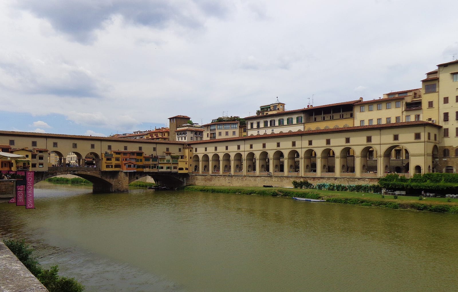 Vue de Le Corridor de Vasari
