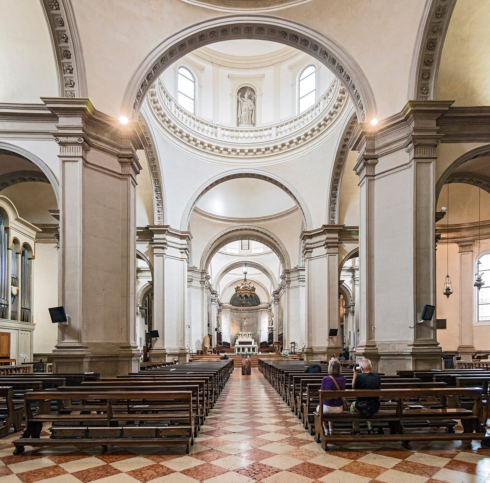 Intérieur de Le Duomo de Trévise (Cappella Malchiostro : Titien, Pordenone)