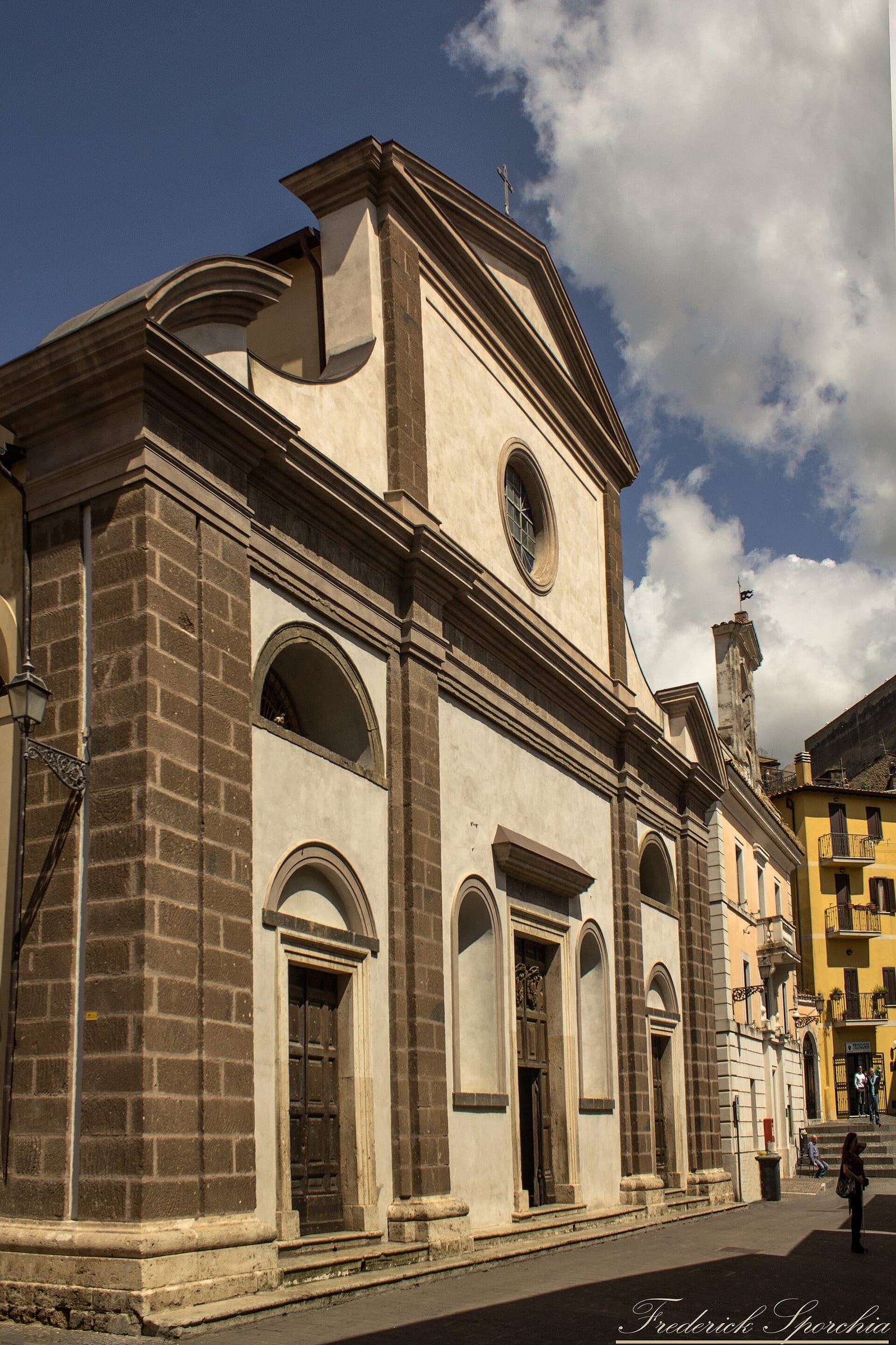 Façade de La Collégiale Sant'Andrea de Paliano