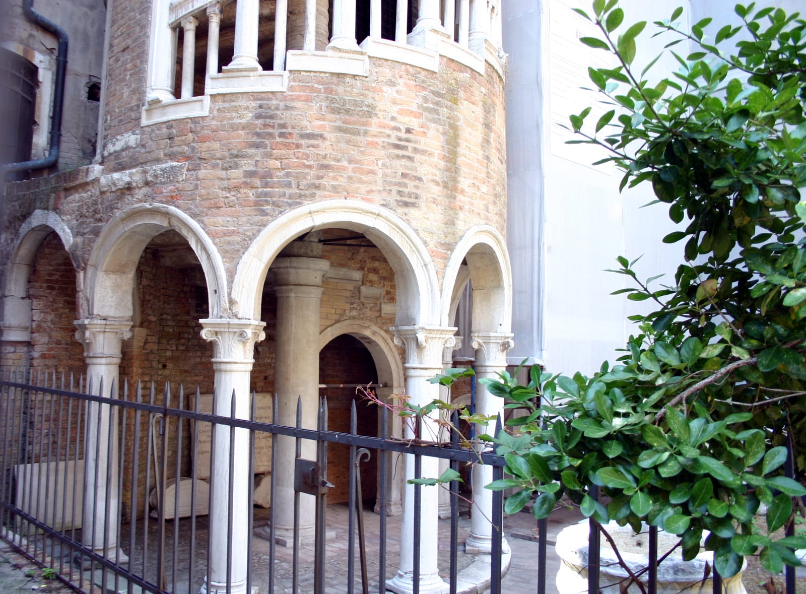 Détail de L'escalier du Bovolo (Scala Contarini del Bovolo)