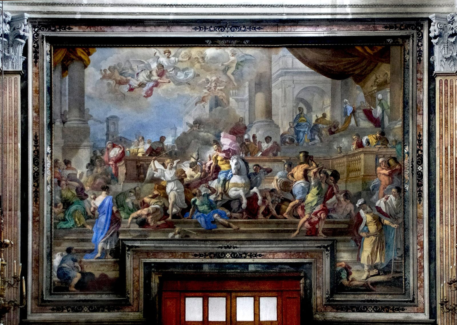 Intérieur de La façade du Palazzo Sanseverino (Gesù Nuovo) à Naples