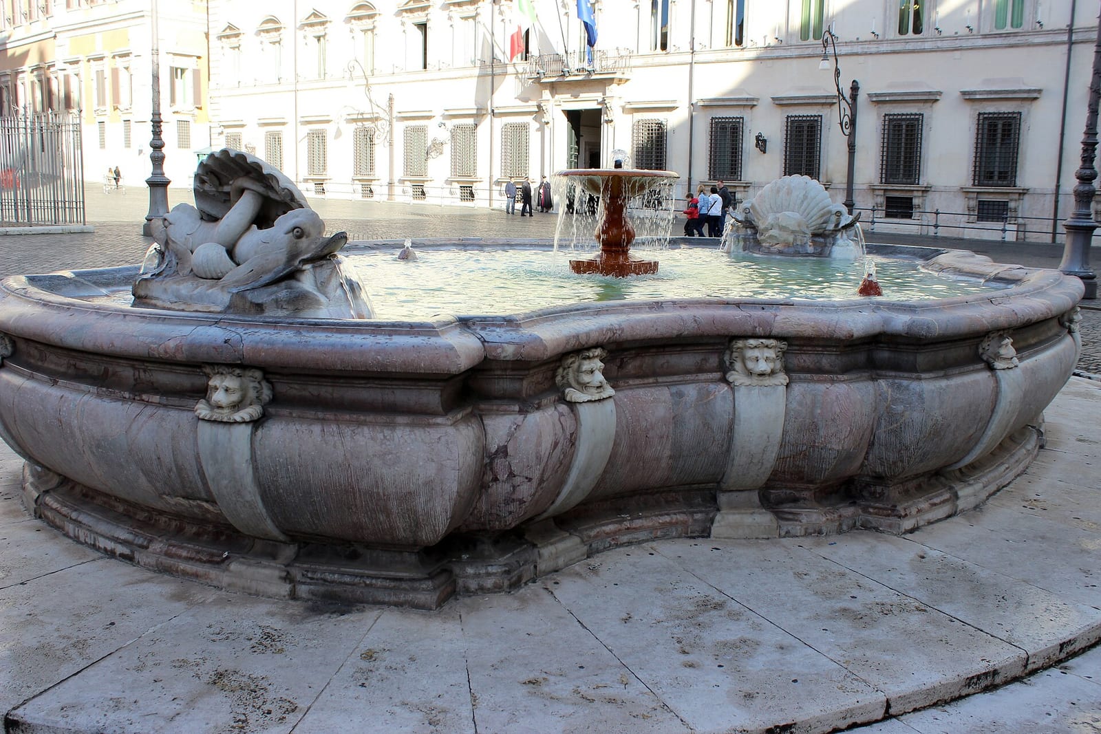 Détail de La Fontaine de la Piazza Colonna