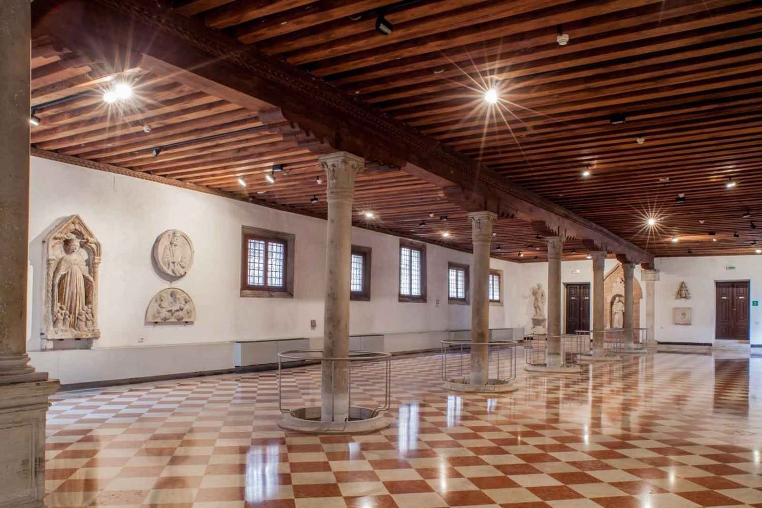 Intérieur de La Scuola Grande di San Giovanni Evangelista