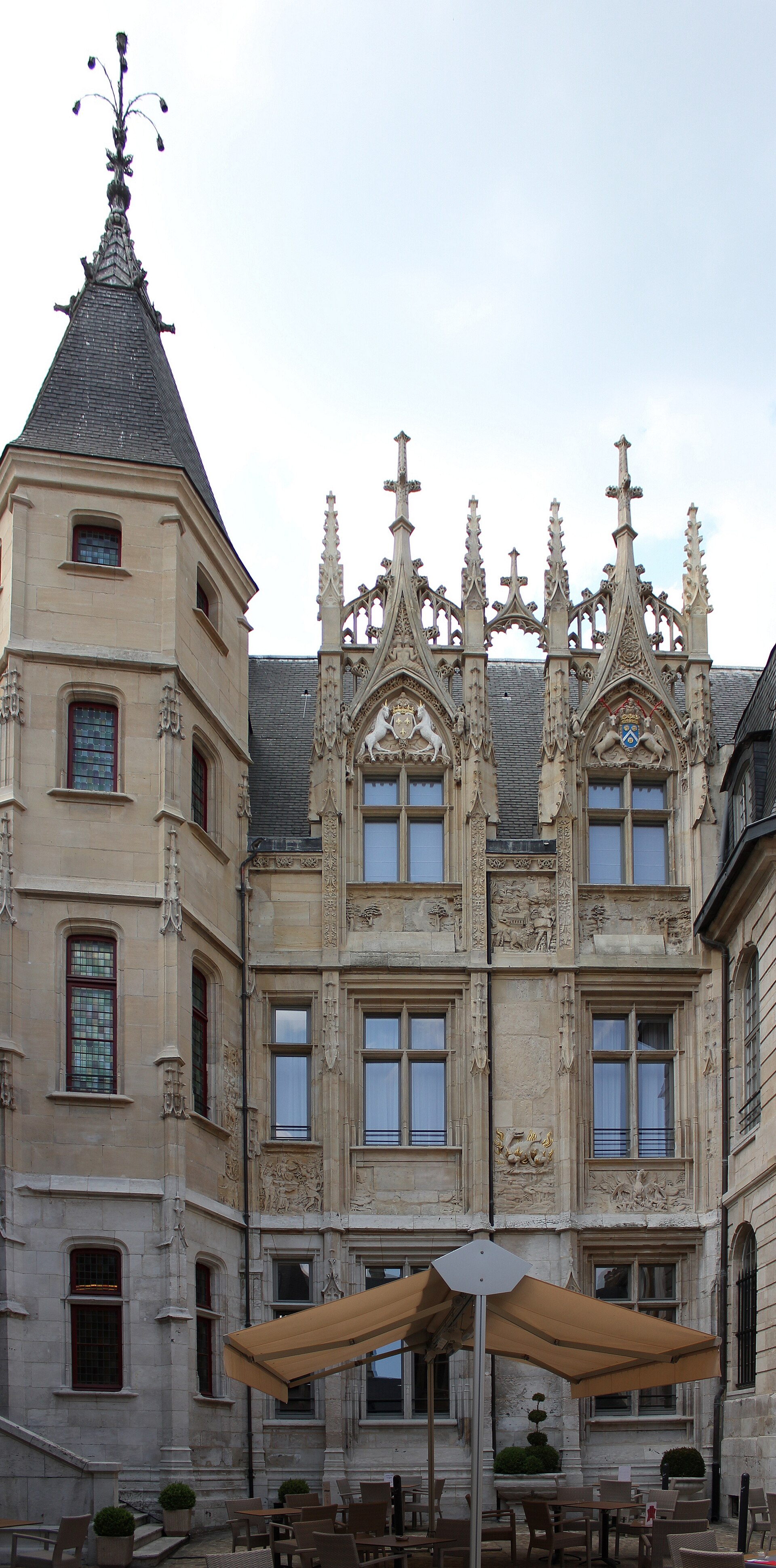 Hôtel de Bourgtheroulde — architecture civile à Rouen, Seine-Maritime, façade, classé mh