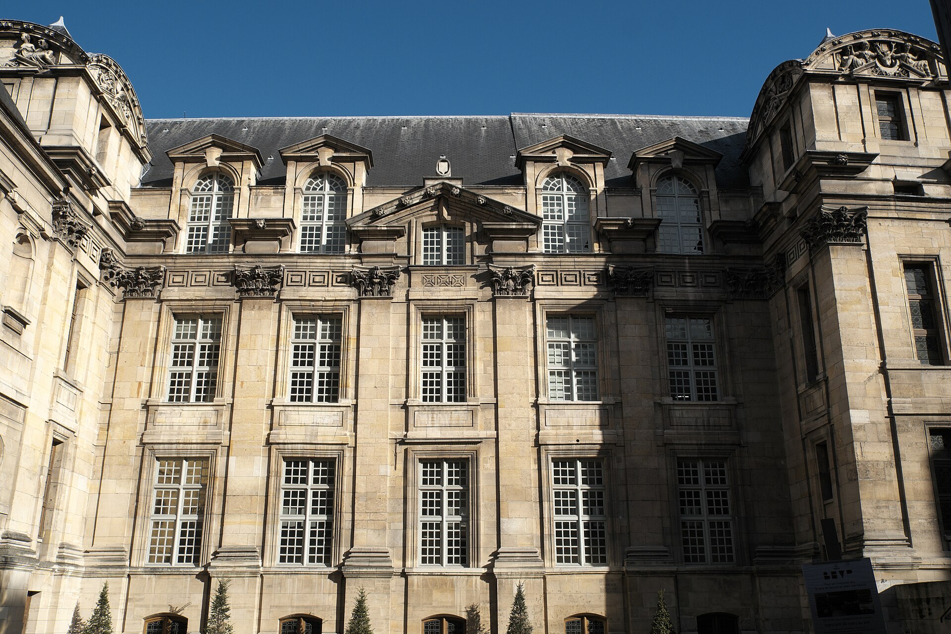 Hôtel Lamoignon (Paris (4e)) Hôtel Lamoignon — architecture civile à Paris (4e), Paris, façade, classé mh