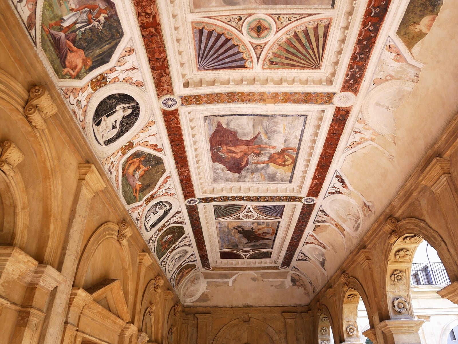 Intérieur de La Loggia et l'Odéon Cornaro à Padoue