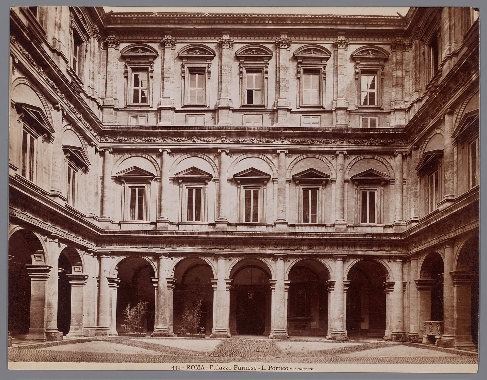 Intérieur de Le Palais Farnèse