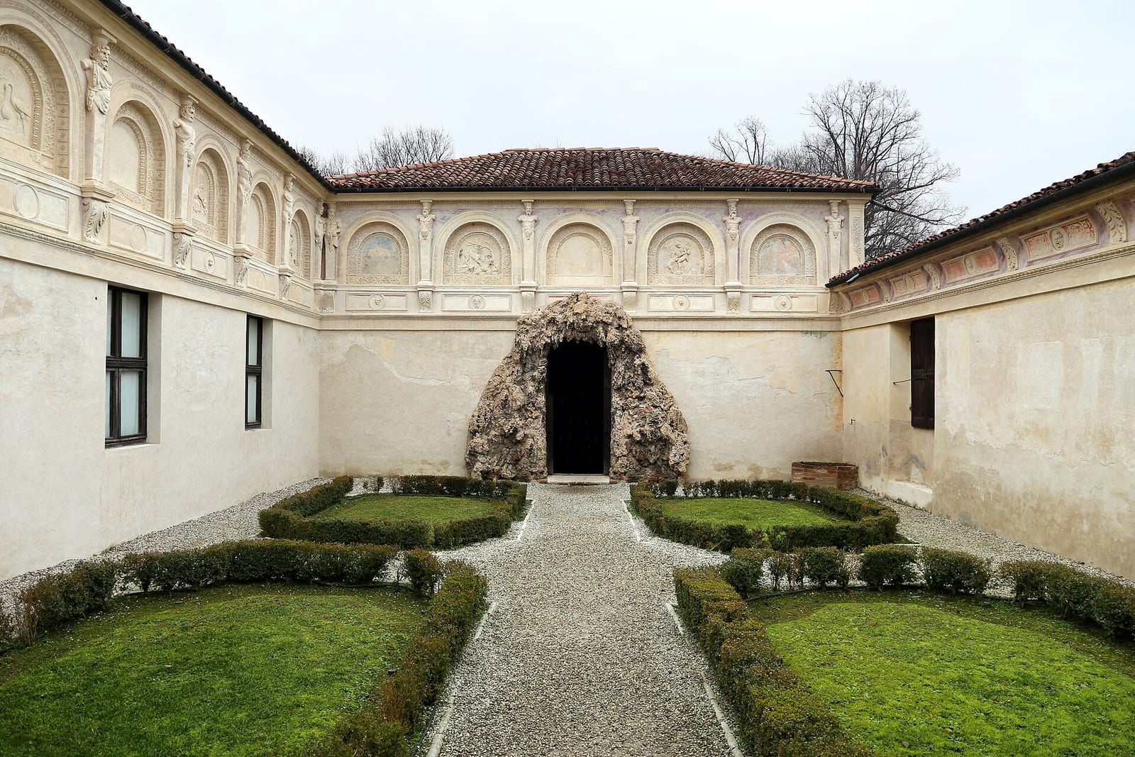 Le Palais Te dans son environnement