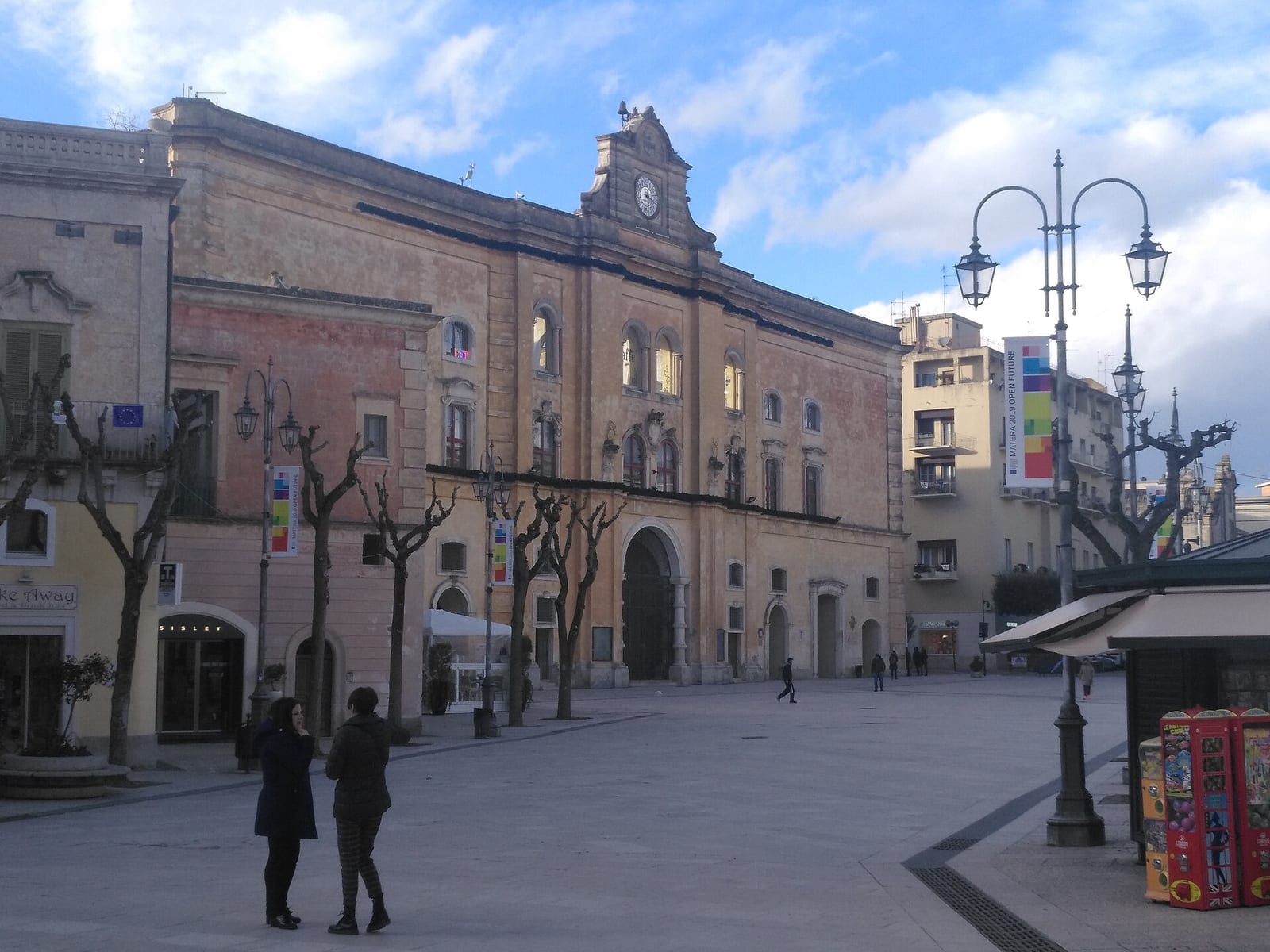 Vue de Le Palazzo dell'Annunziata de Sulmona