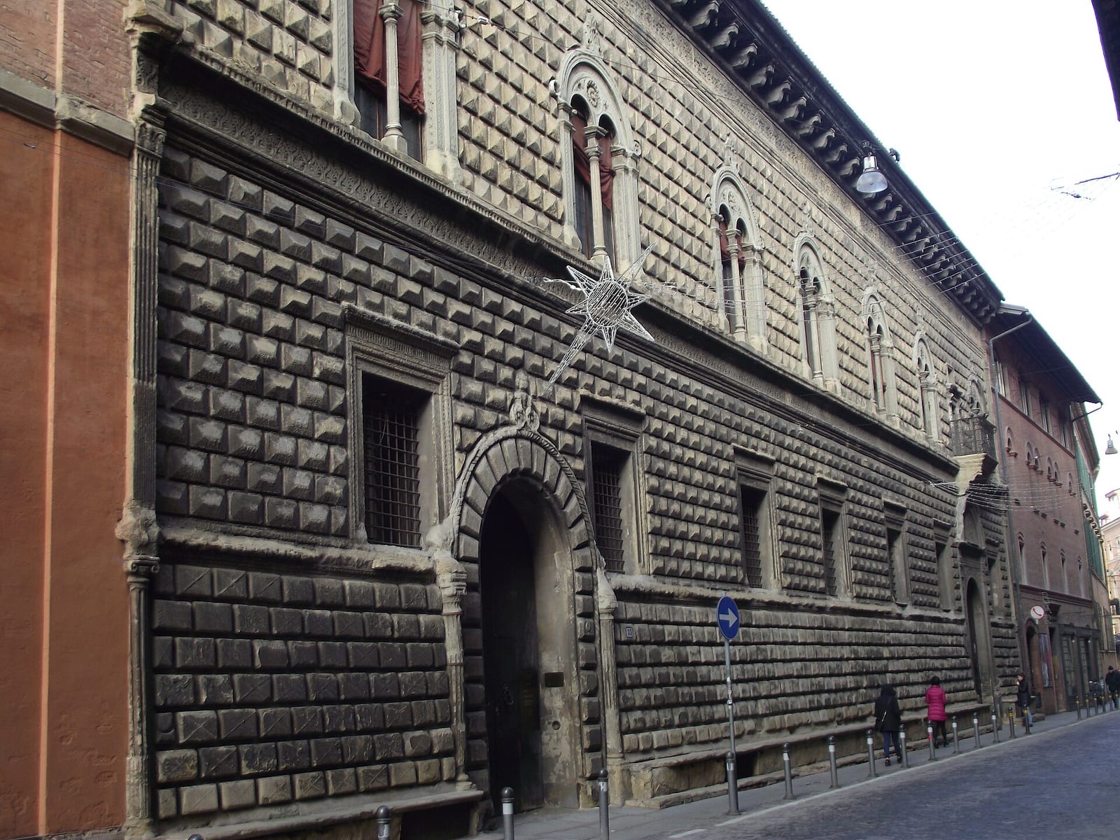 Palazzo Bevilacqua a Bologna