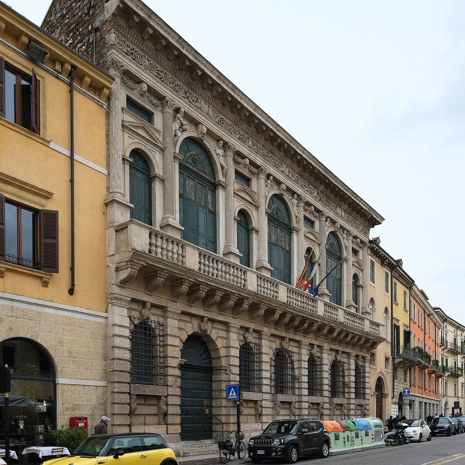 Vue de Le Palazzo Bevilacqua à Vérone (Michele Sanmicheli)