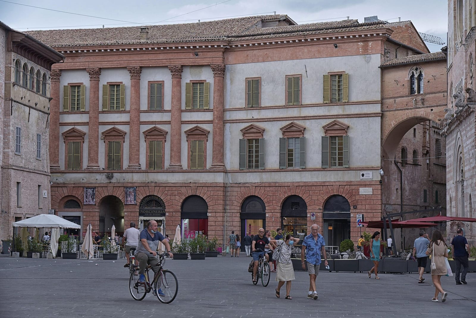 Vue de Le Palazzo Trinci de Foligno
