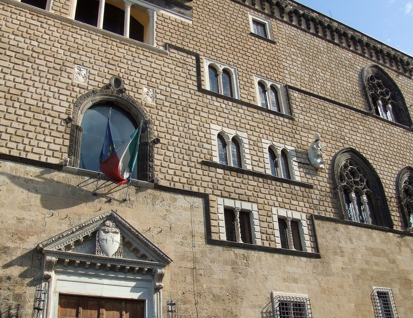 Façade de Le Palazzo Vitelleschi à Tarquinia