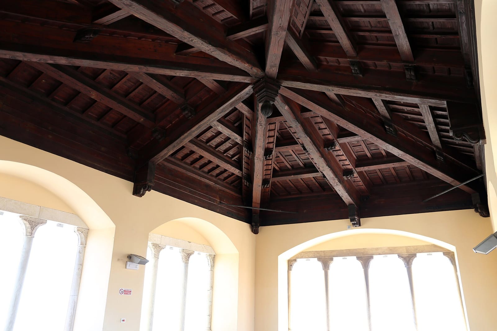 Intérieur de Le Palazzo Vitelleschi à Tarquinia