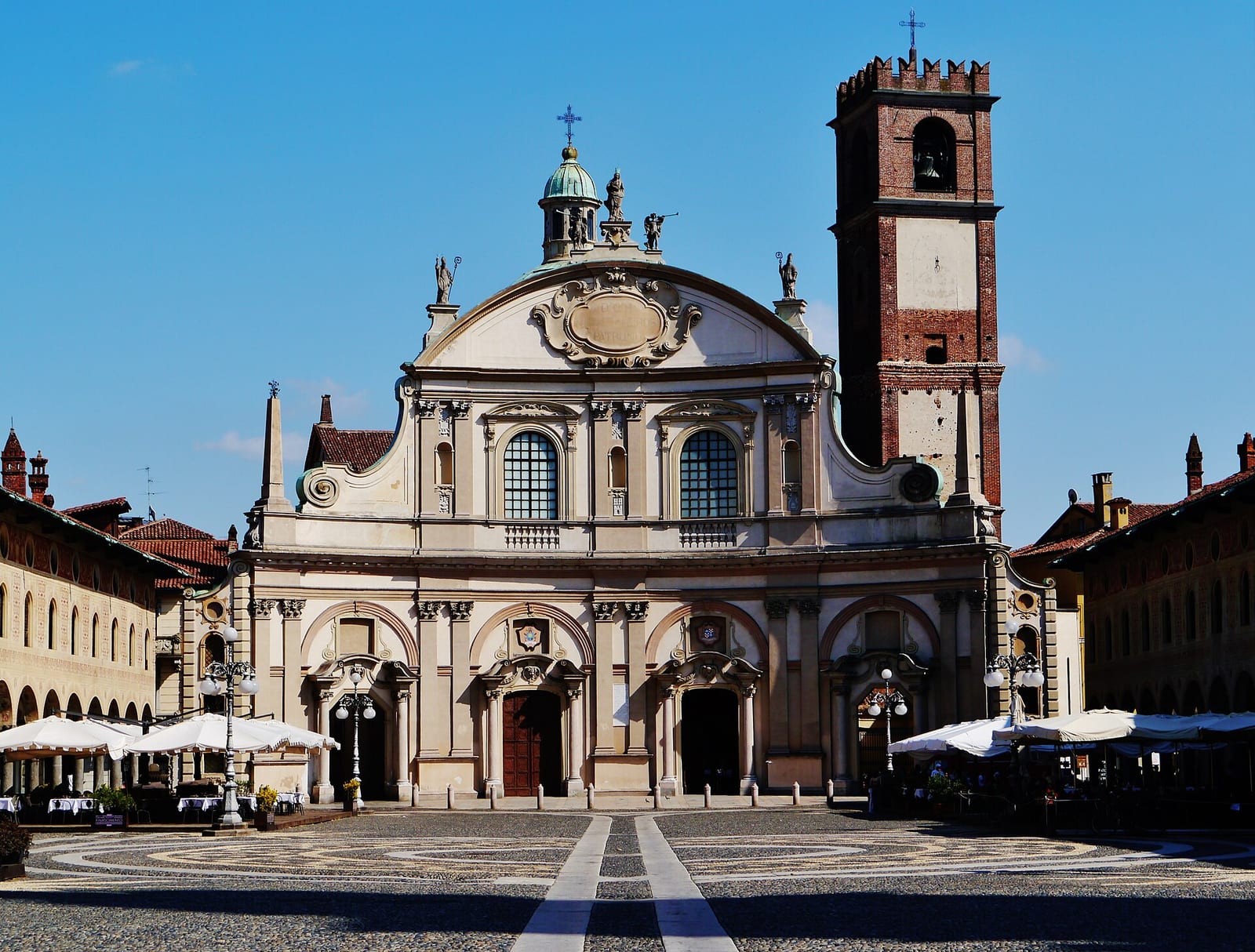 La Piazza Ducale di Vigevano