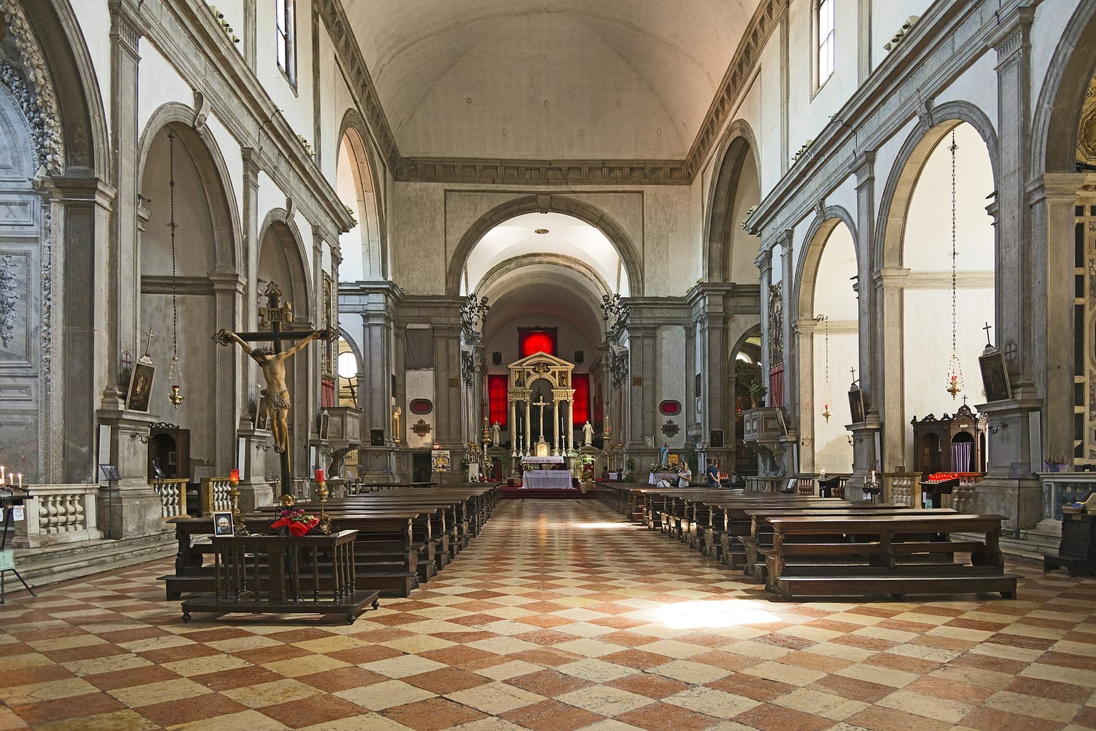 Intérieur de L'église San Francesco della Vigna